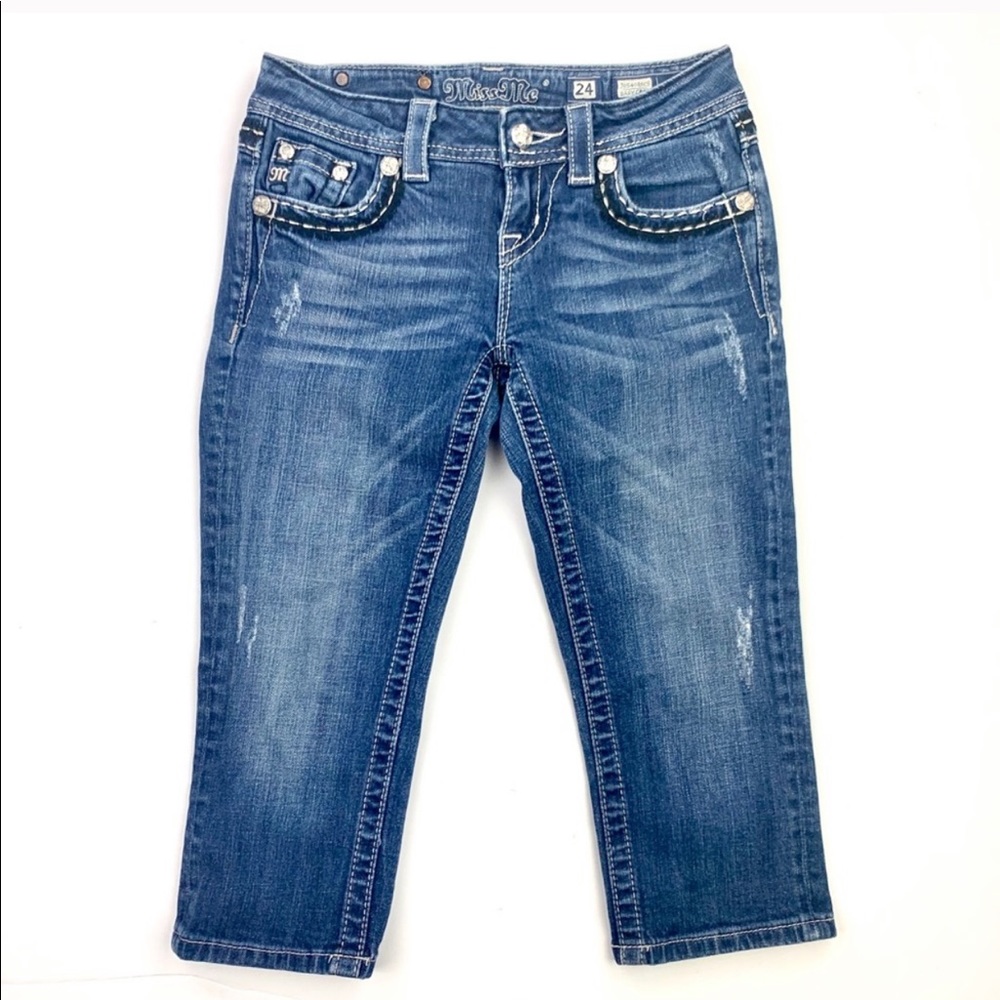 Miss Me • Easy Crop Jeans